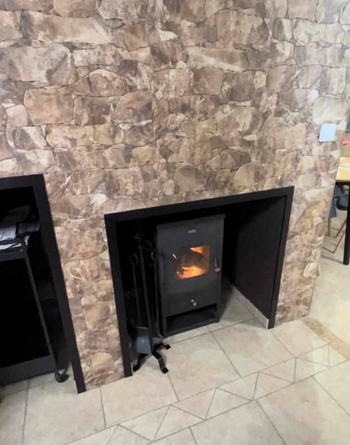 Deduv Sklep Apartment Hlohovec Bagian luar foto